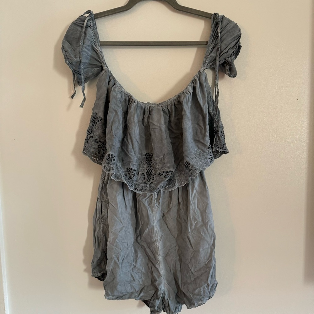 American eagle lace trimmed romper